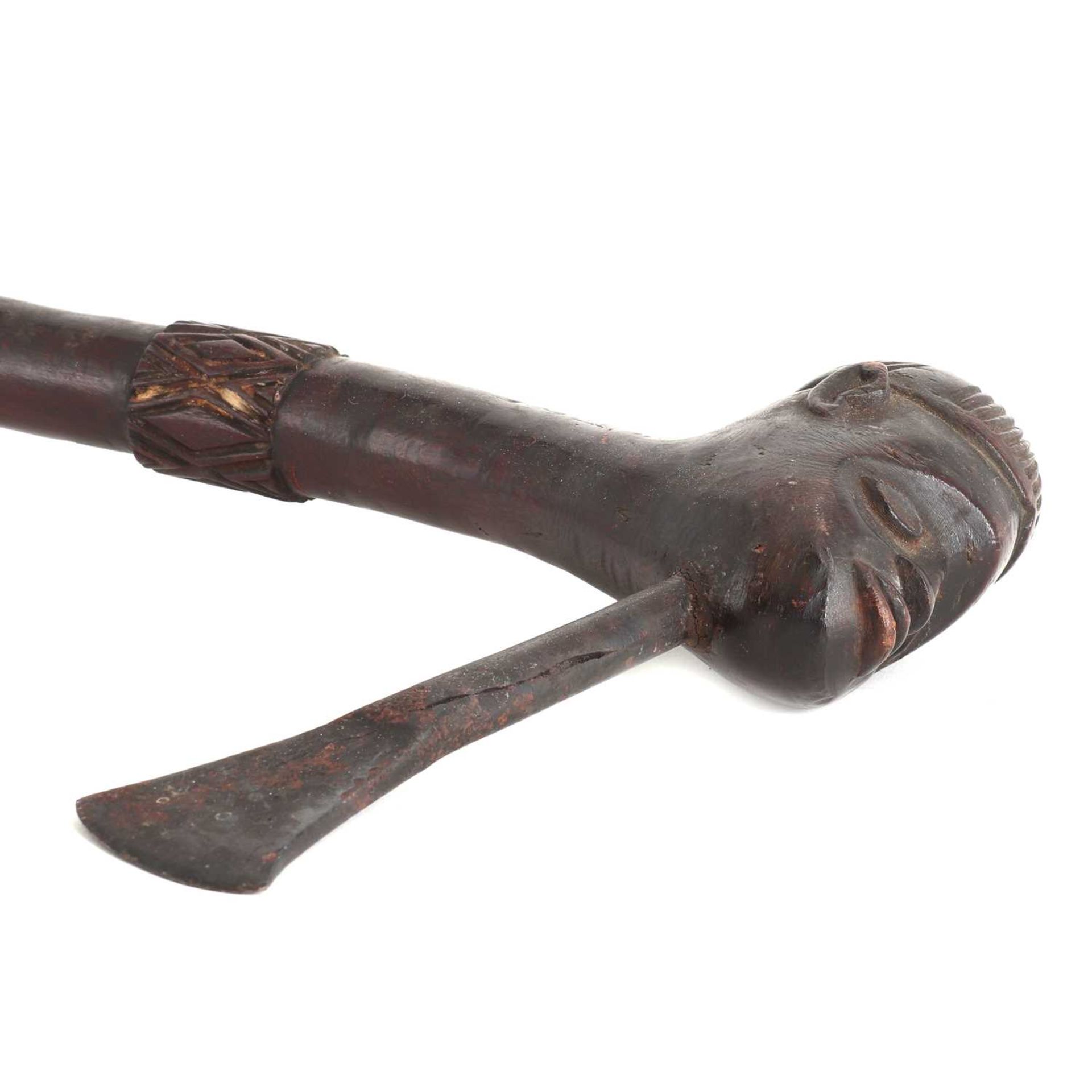 A West African hardwood axe, - Image 4 of 12