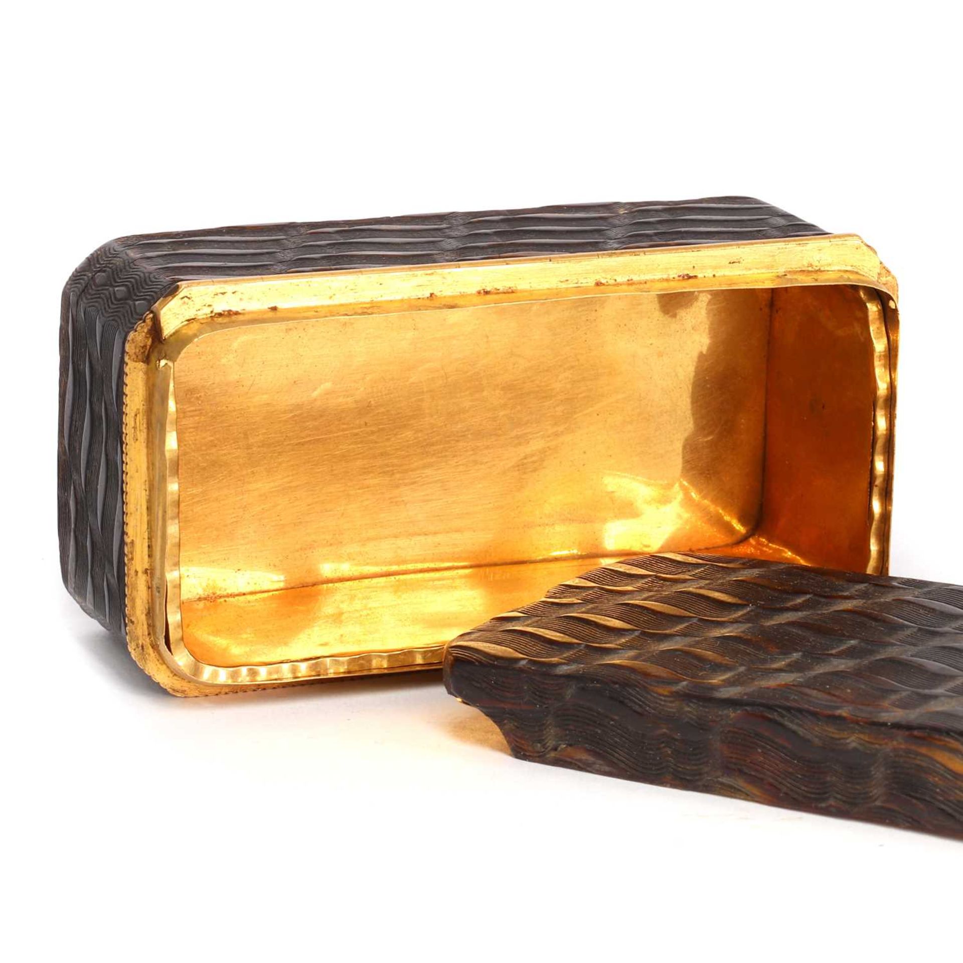 A European pressed tortoiseshell and gold-mounted snuff box and cover - Image 2 of 11