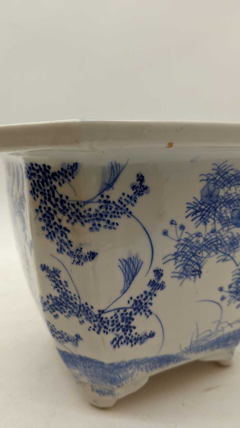 A group of four Chinese blue and white planters - Image 5 of 28