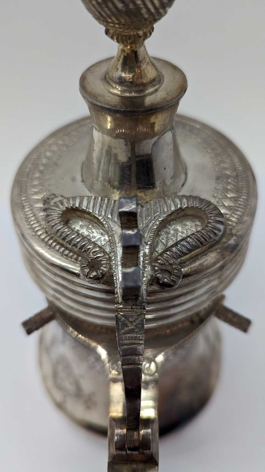 A silver Dallah coffee pot - Image 15 of 20