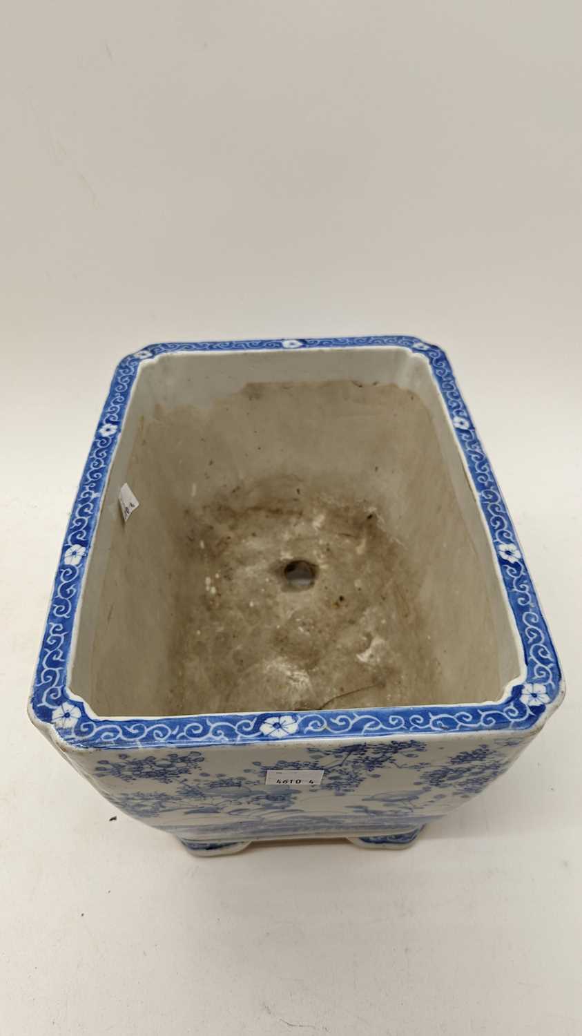 A group of four Chinese blue and white planters - Image 19 of 28