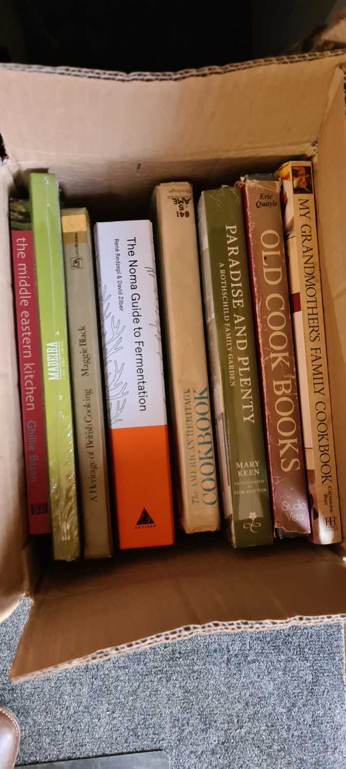 An extensive collection of modern cookery books - Image 35 of 43