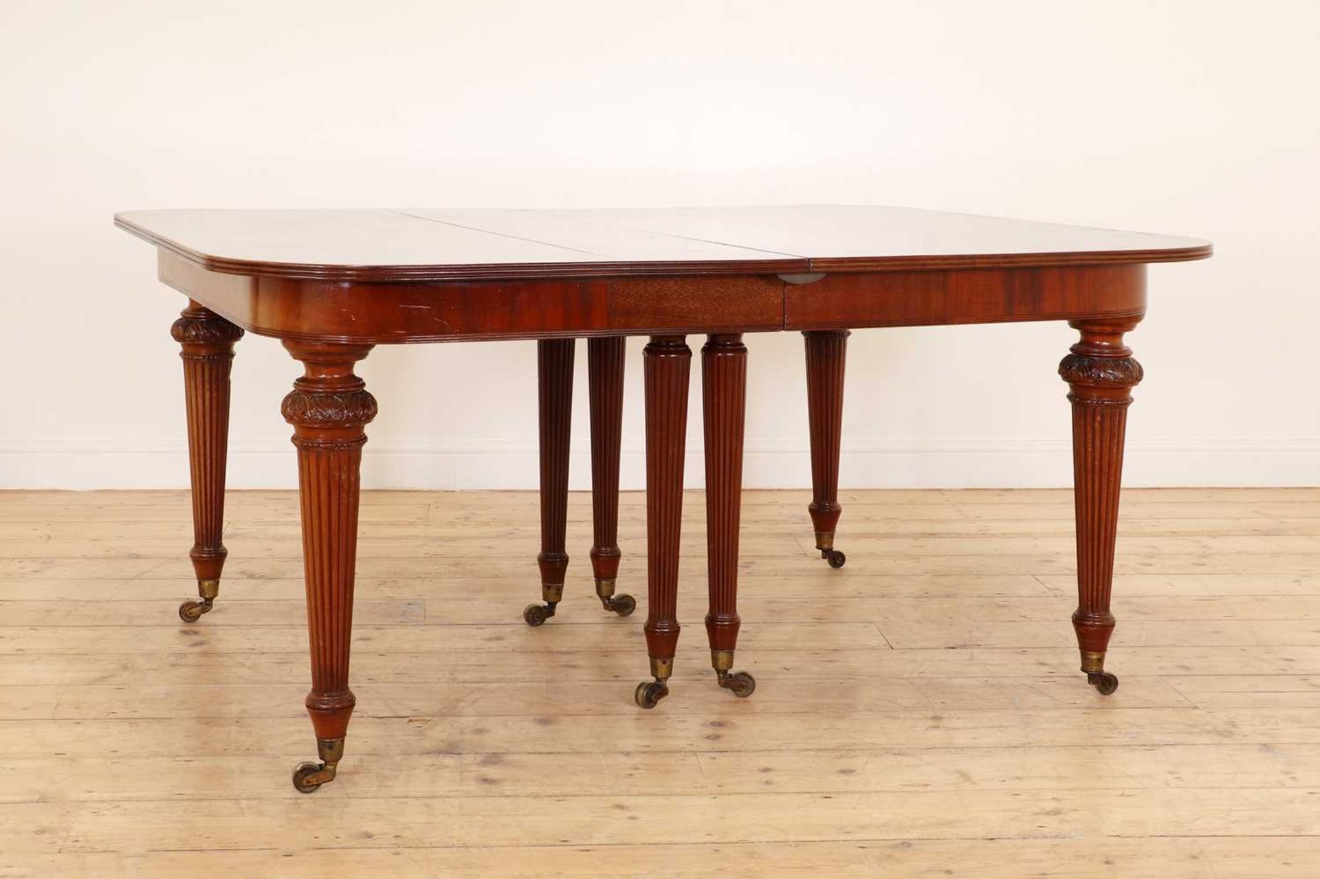 A mahogany extending dining table in the manner of Gillows, - Image 3 of 8