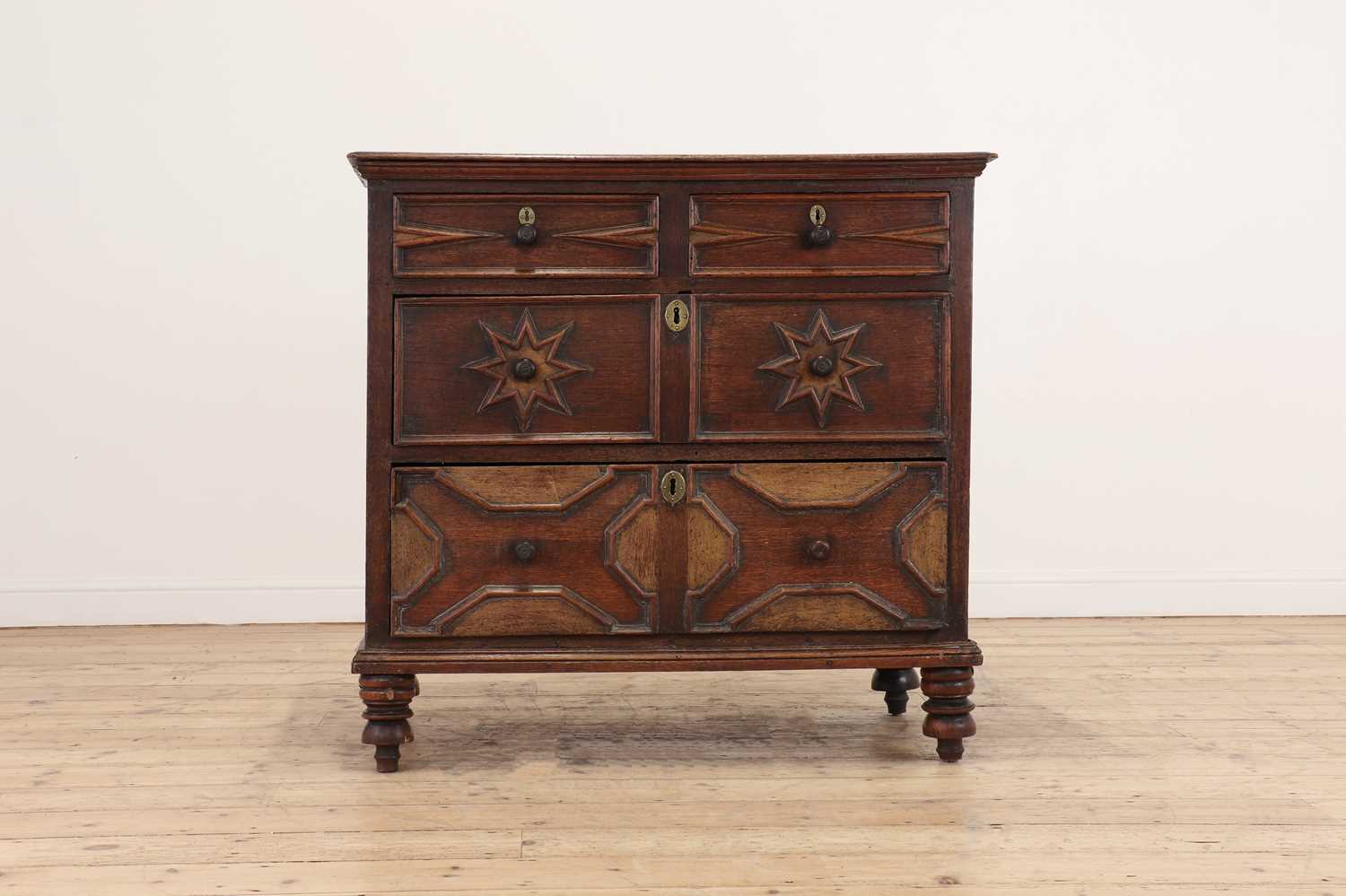 An oak chest of drawers, - Image 3 of 6