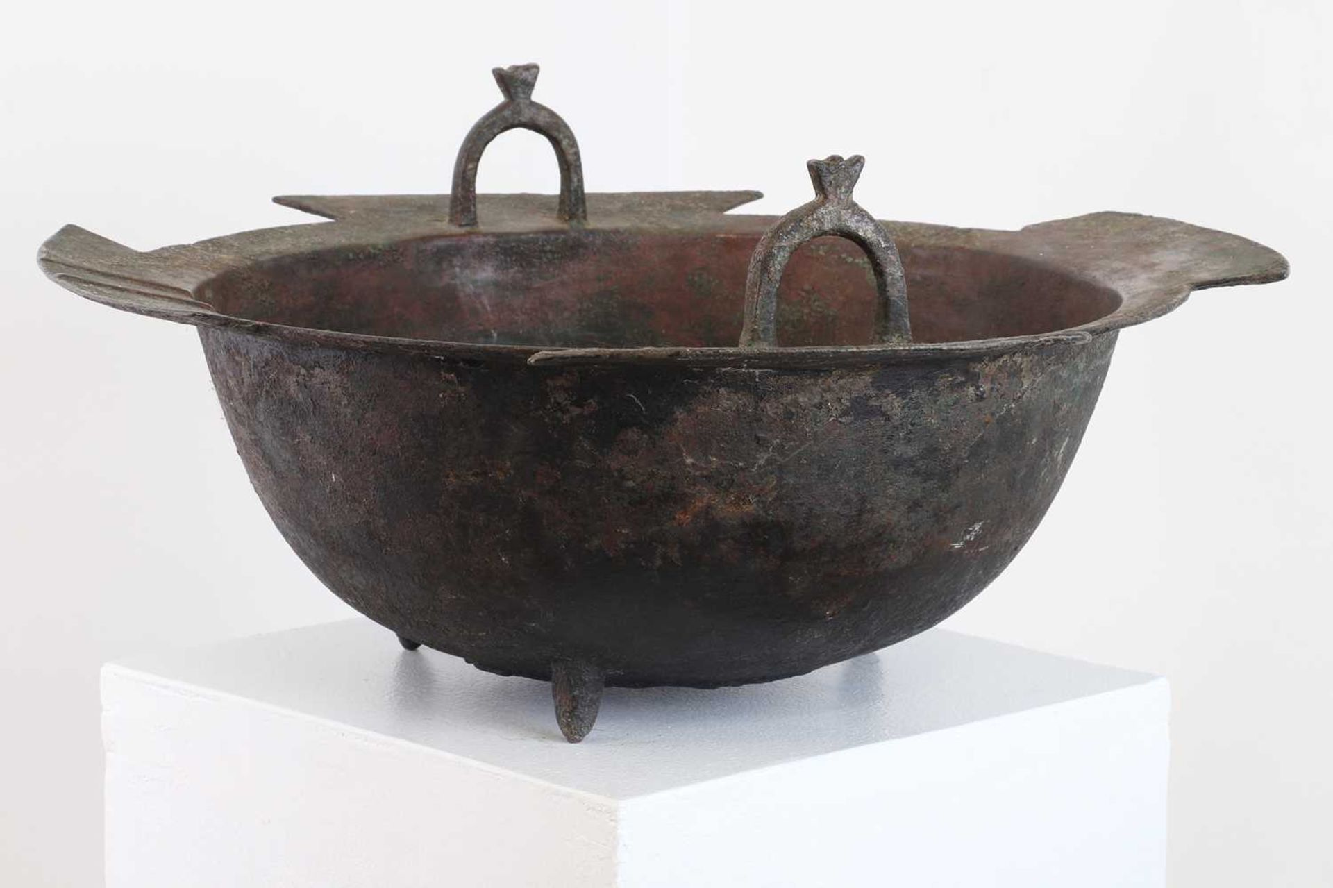 A large Seljuk bronze basin, - Image 3 of 4