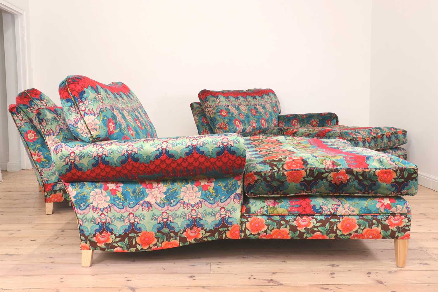 A large George Smith 'Elverdon' modular sofa, - Image 3 of 9