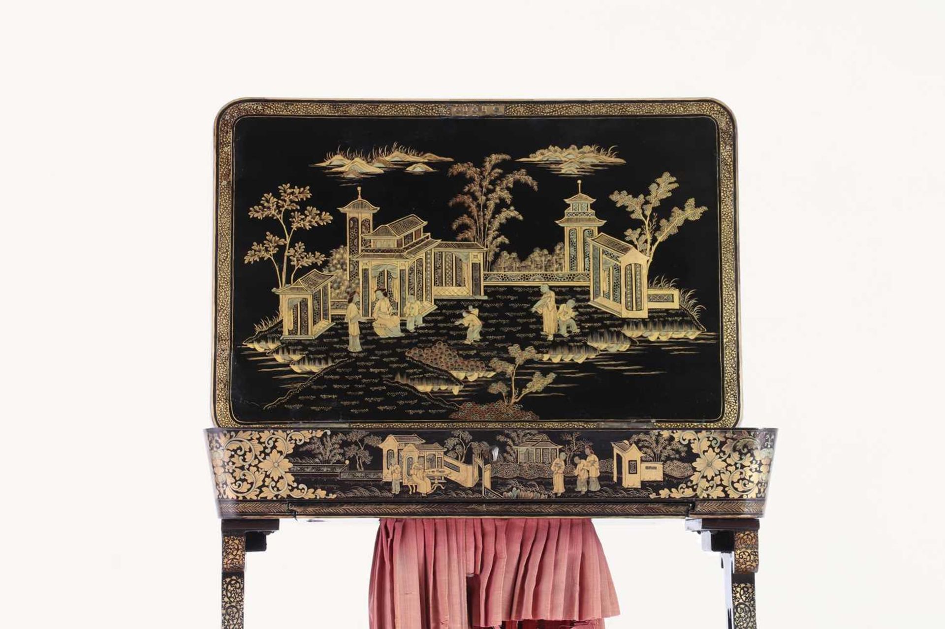 A Chinese export black lacquerwork table, - Bild 9 aus 11