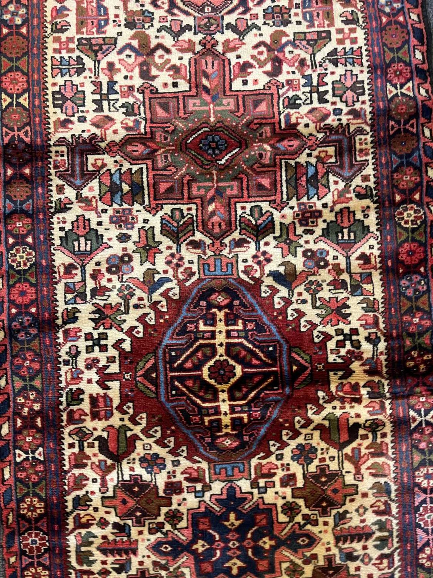 A narrow Persian Heriz wool runner, - Image 9 of 11