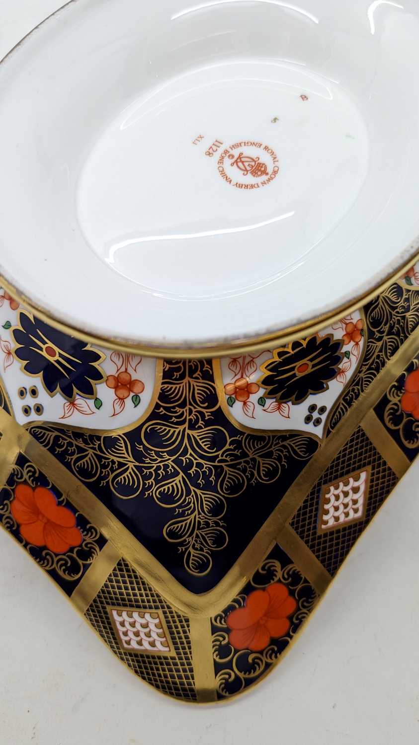A Royal Crown Derby Imari porcelain twin handled dish, - Image 18 of 22