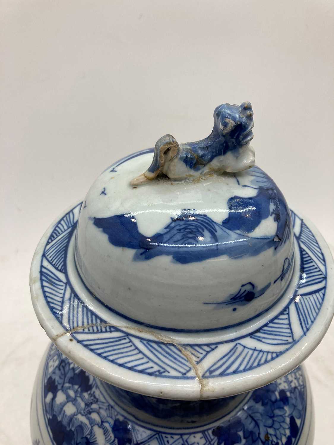 A Chinese blue and white vase and cover, - Image 26 of 26