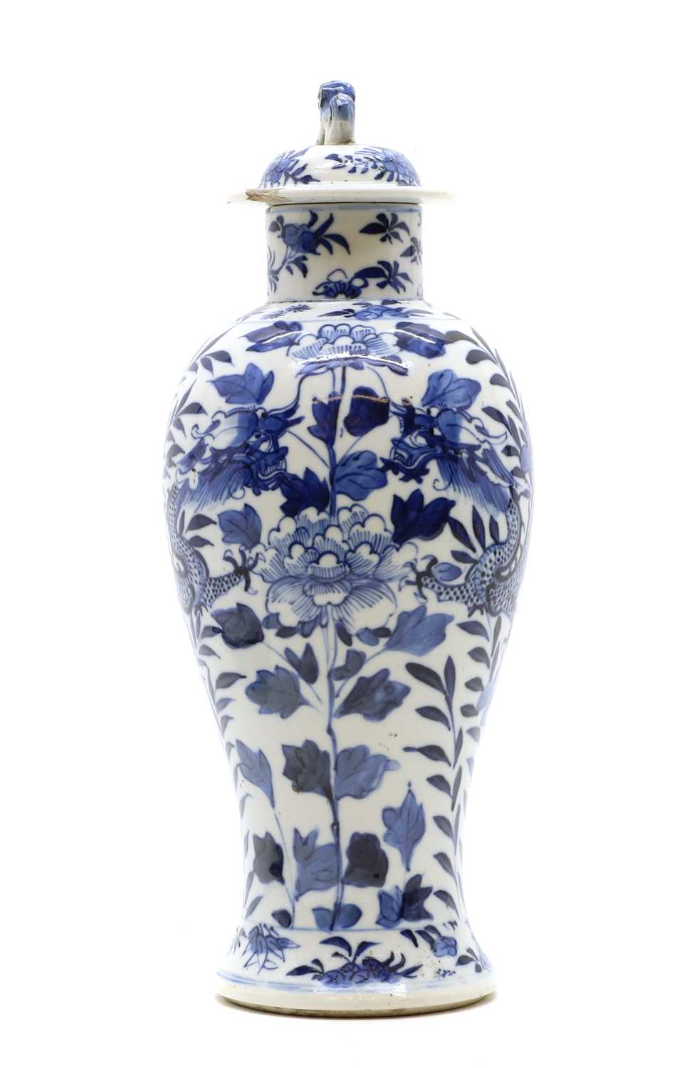A Chinese blue and white porcelain vase, - Image 4 of 42
