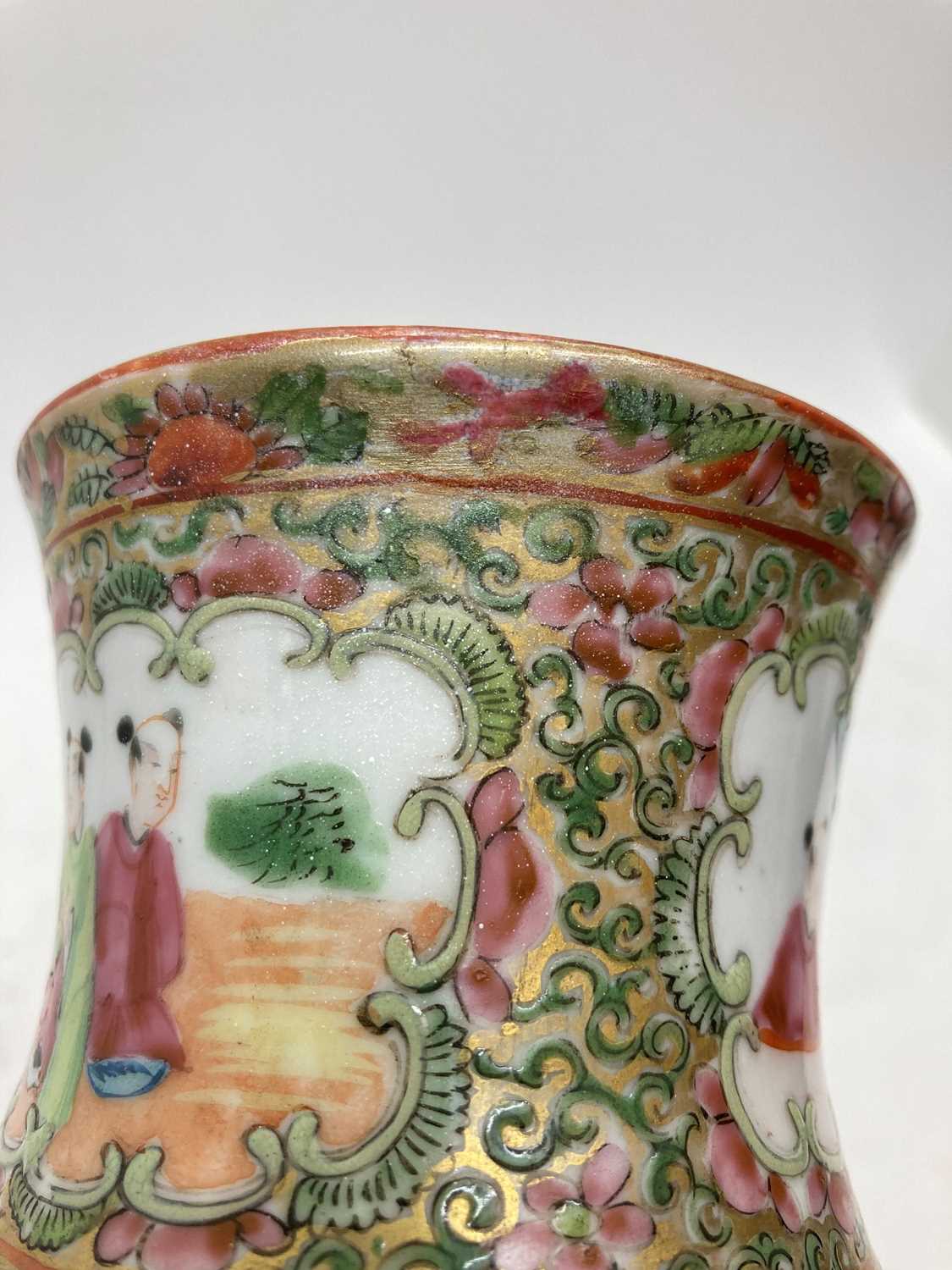A collection of Chinese Canton famille rose porcelain vases, - Image 35 of 40