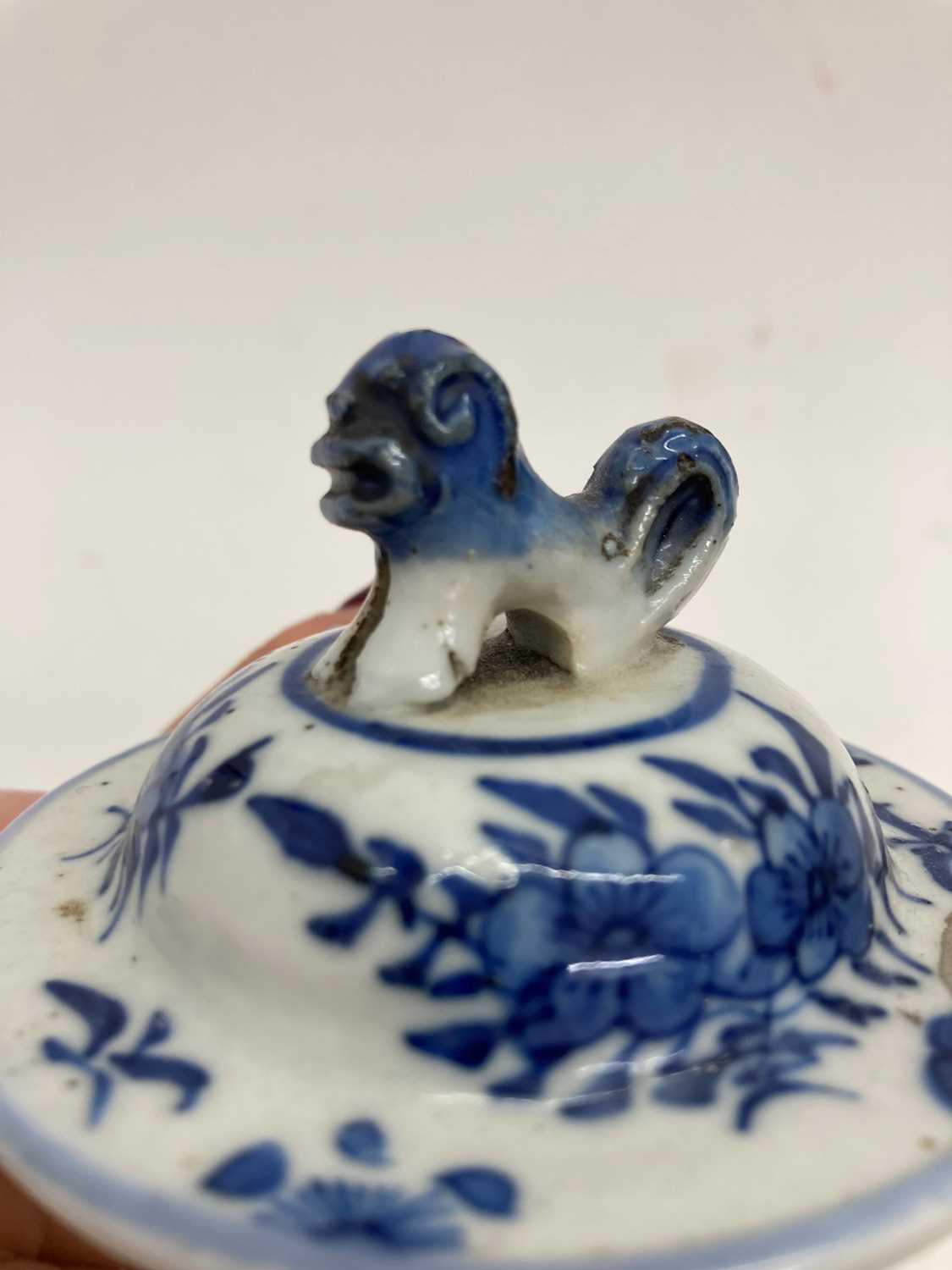 A Chinese blue and white porcelain vase, - Image 30 of 42