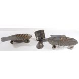 A pair of silver pin dishes in the form of shells and marked '925', together with a silver caddy