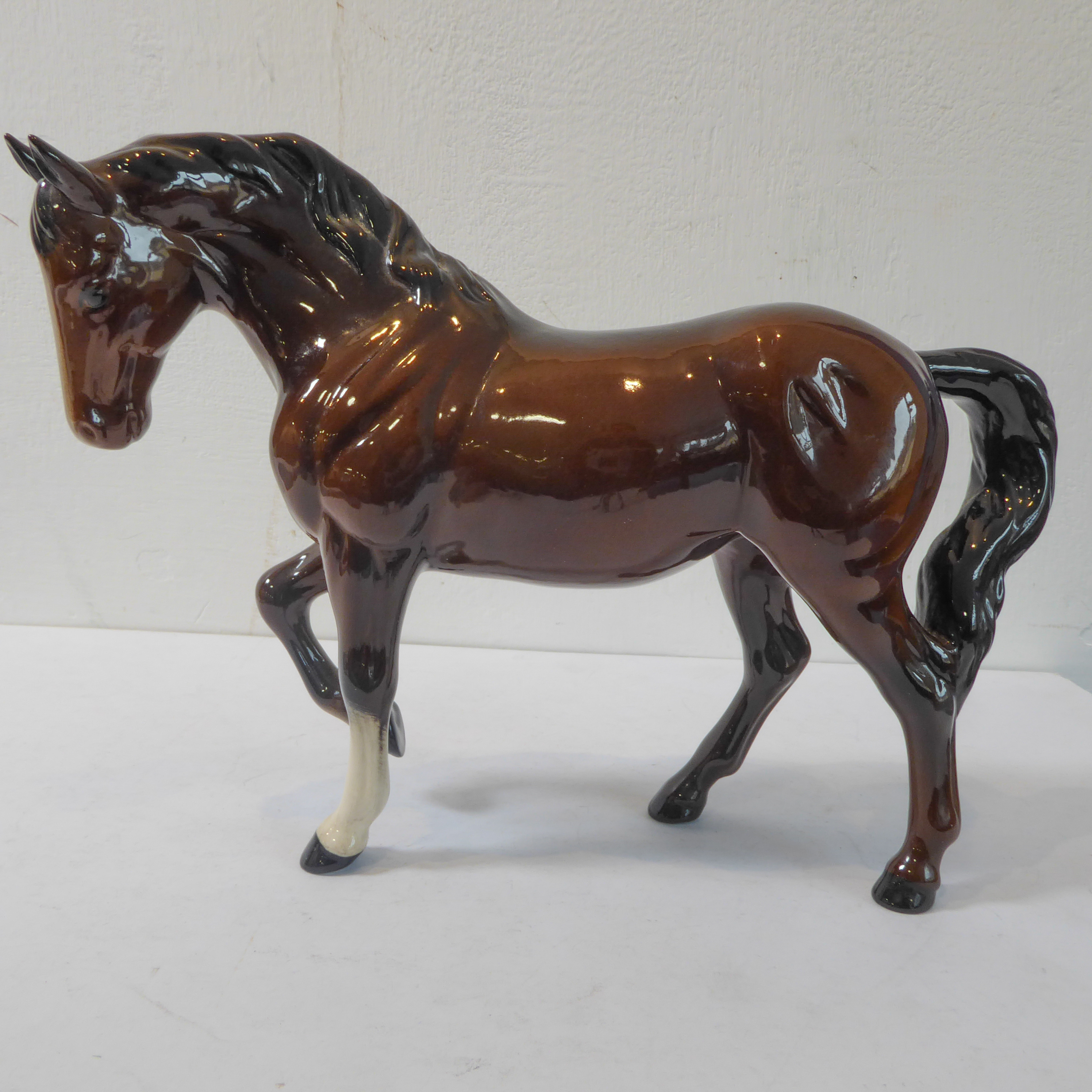 A Royal Doulton horse figurine, 'Stocky Jogging Mare' (1969-1979) (15cm high) - Image 2 of 4