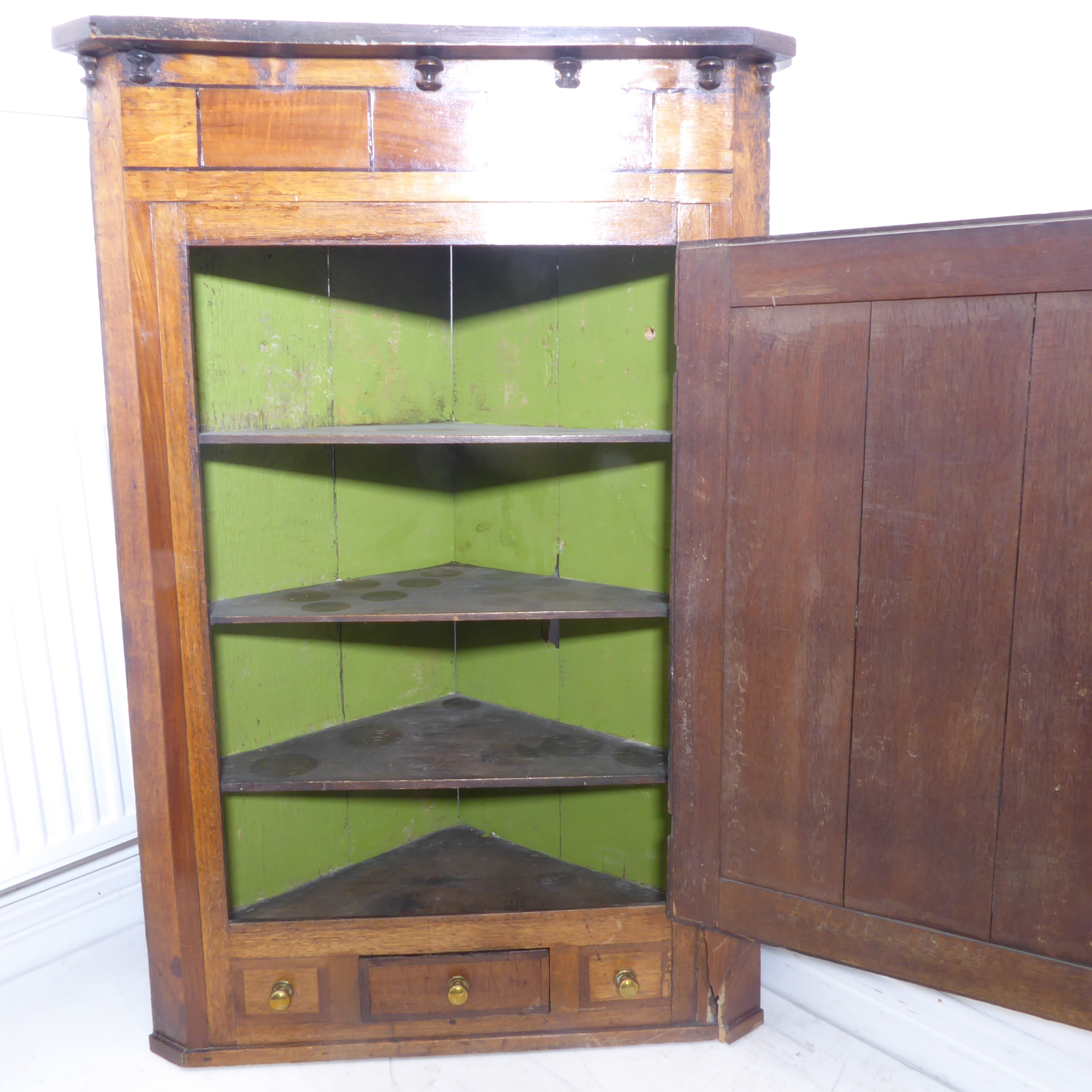 A late 18th century George III period oak and banded hanging corner cupboard; the panelled door - Image 3 of 3