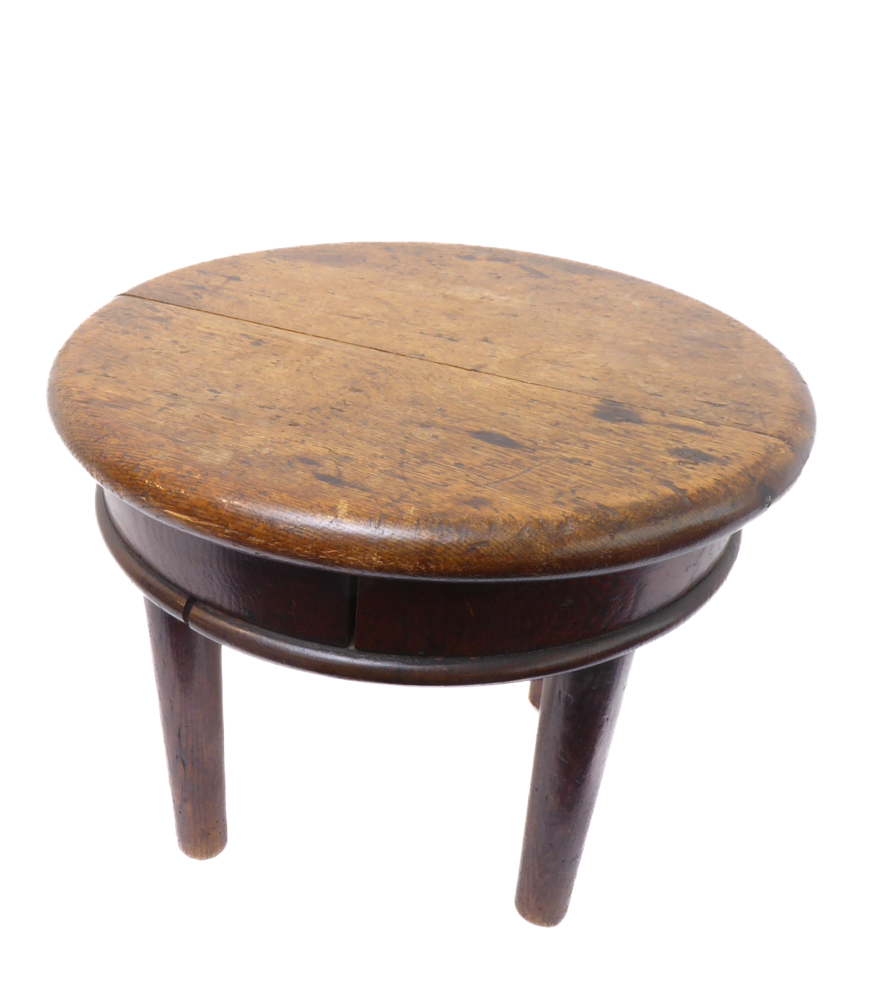 A circular and heavy oak occasional table raised on four turned, tapering legs (possibly late 18th/ - Image 2 of 4