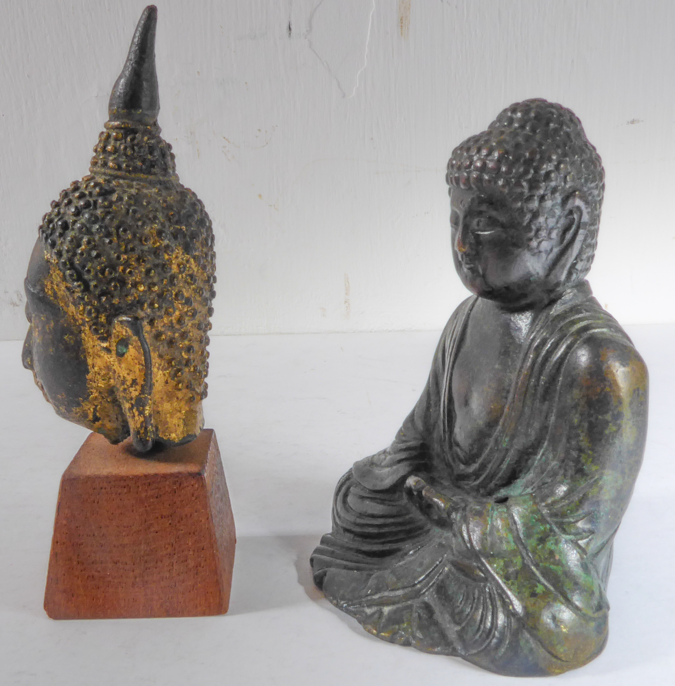 A seated bronze Buddha (8cm high) together with a bronze head of Buddha (possibly Thai) with - Image 4 of 6