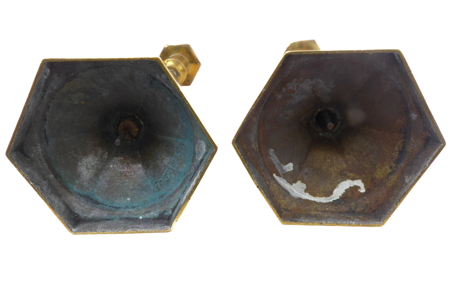 A pair of hexagonal brass candlesticks (30cm high) (2) - Image 3 of 3