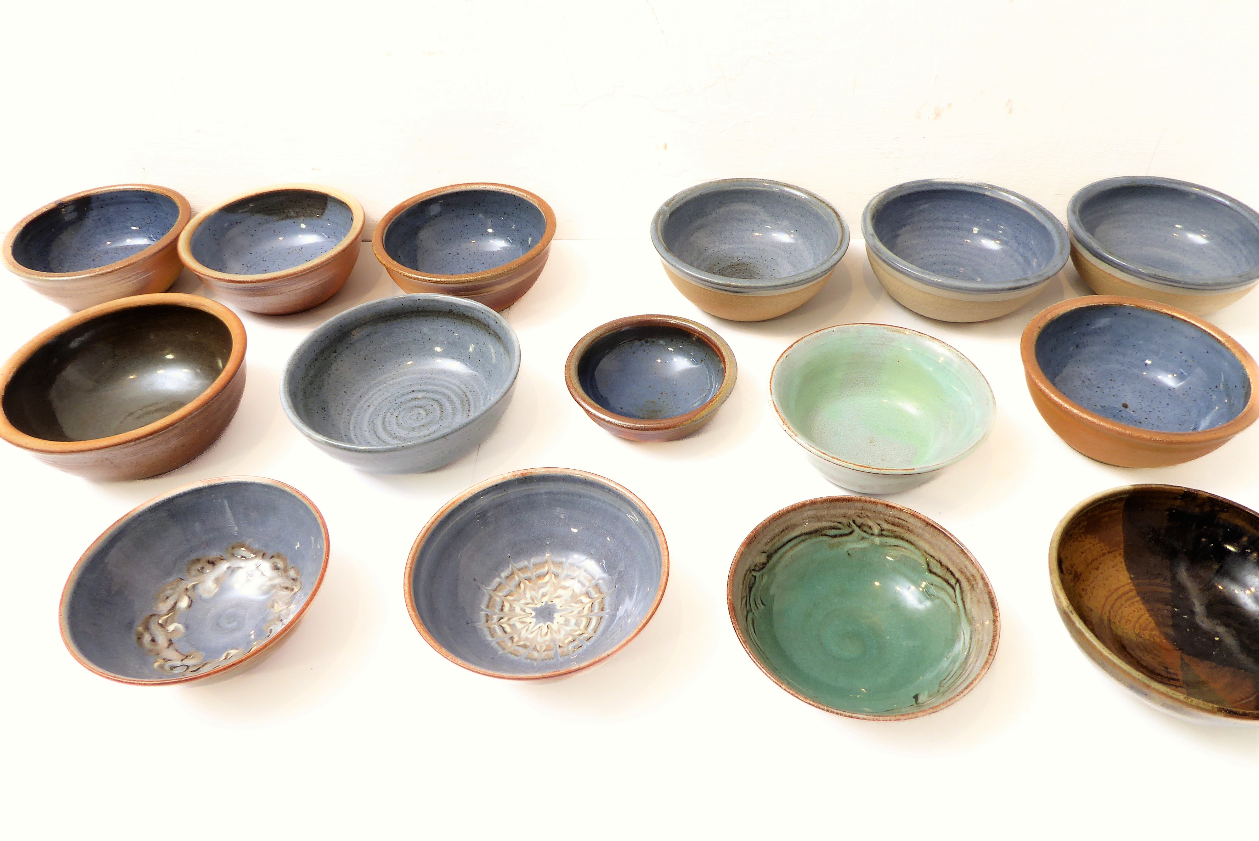 Various studioware pottery to include 15 bowls (3 marked Campden Pottery), 3 porringers (one