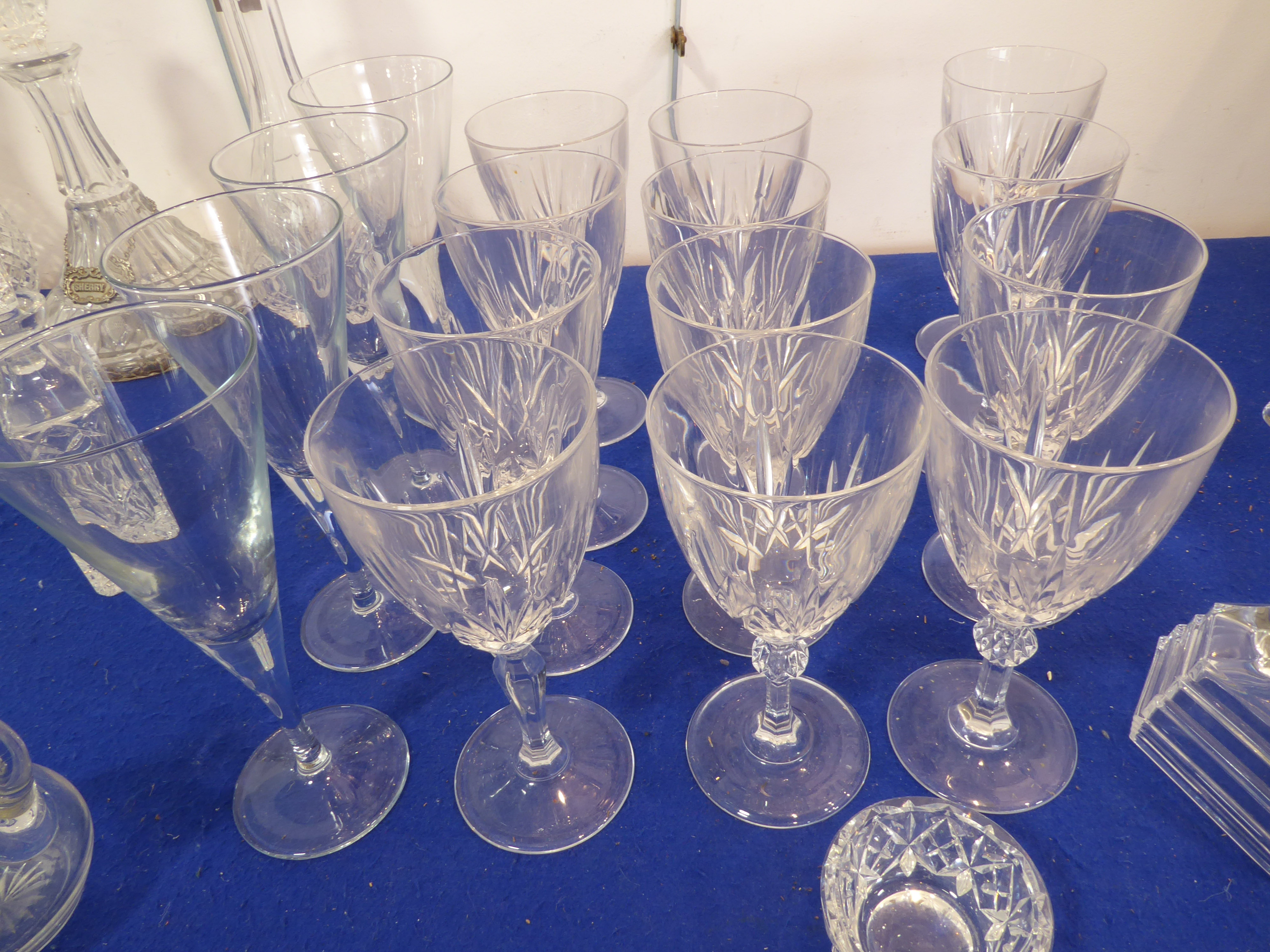 A selection of glassware to include 6 decanters, a set of 8 hand-cut wine glasses with circular - Image 3 of 4