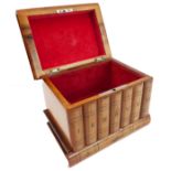 A late 19th / early 20th century Italian (Sorrento) trinket / jewellery box modelled as an