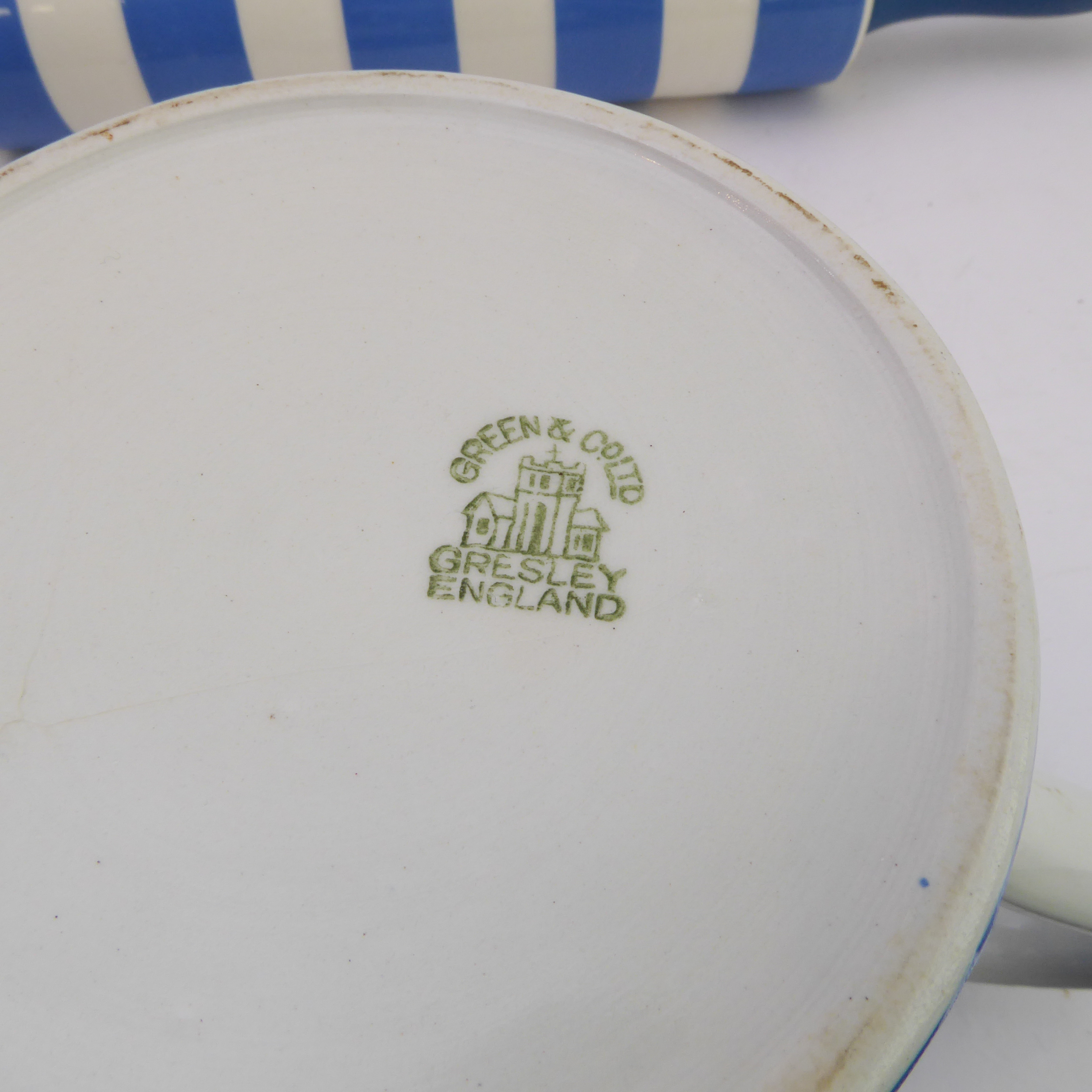 An original TG Green blue-and-white Cornishware milk jug with internal liquid measurement - Image 3 of 5