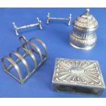 Five pieces of hallmarked silver: - a hallmarked silver four-division toast rack (early 20th