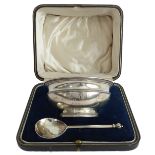 An early 20th century cased heavy silver bowl and spoon christening set: maker's mark of Thomas