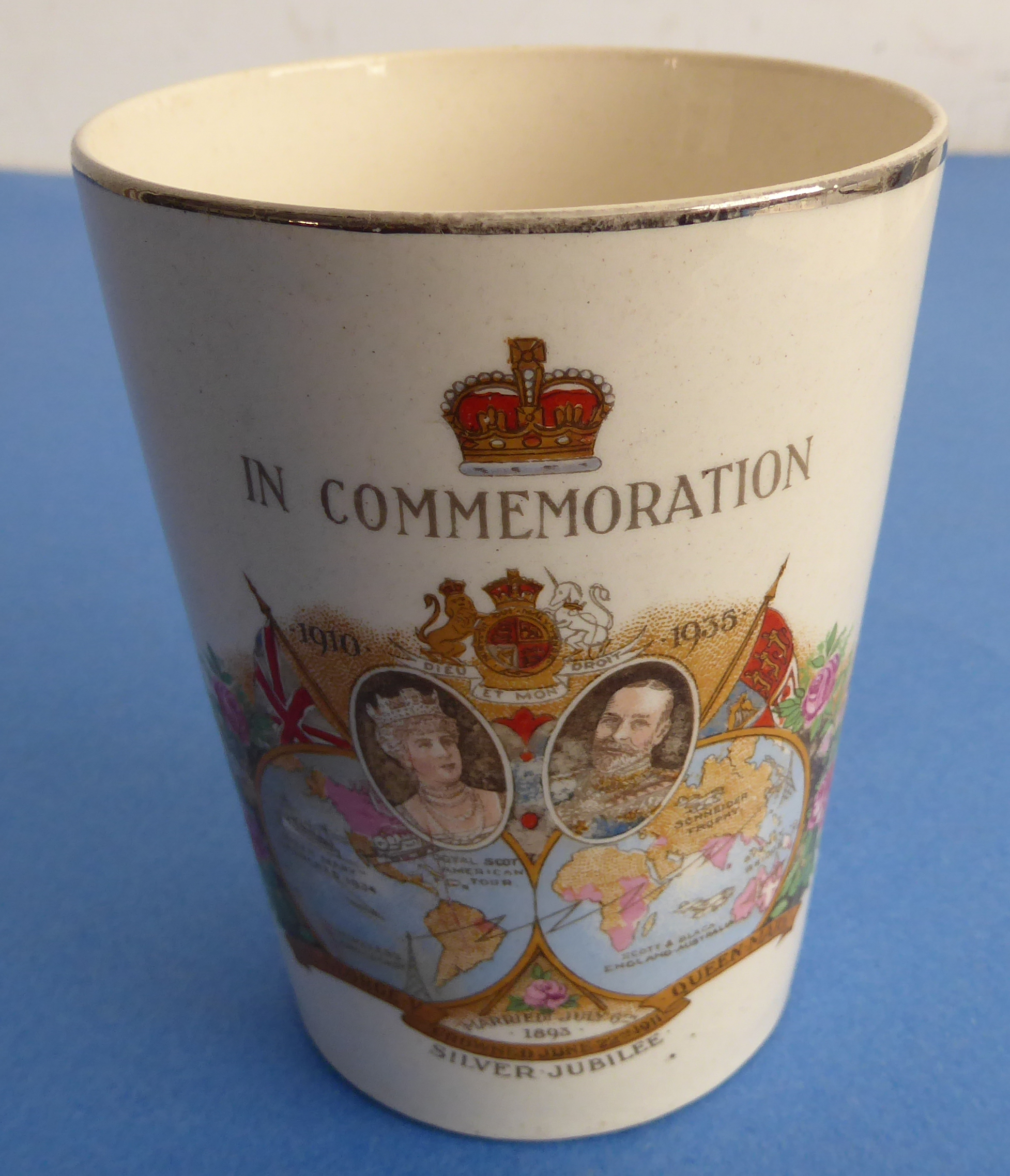 Mostly George V commemorative ware (1910-1936) to include: CORONATION A pair of ribbon plates (21. - Image 30 of 43