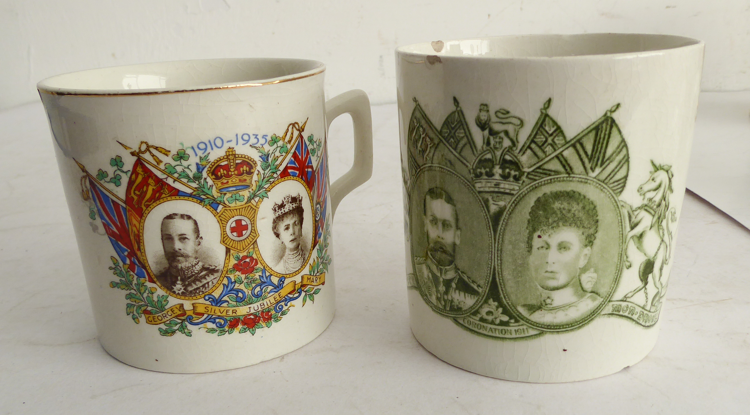 Mostly George V commemorative ware (1910-1936) to include: CORONATION A pair of ribbon plates (21. - Image 7 of 43