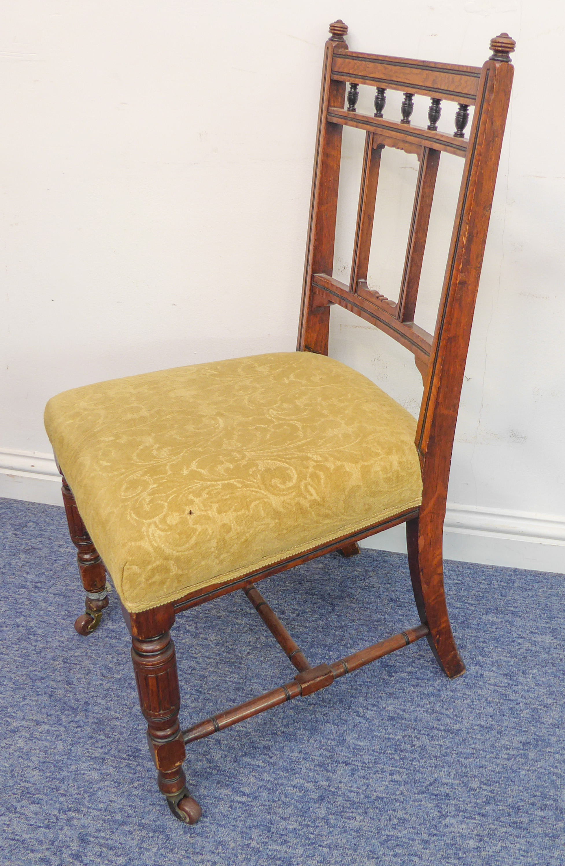 A set of five (4 + 1) late 19th century solid oak and ebonised dining chairs in the Aesthetic - Image 2 of 5