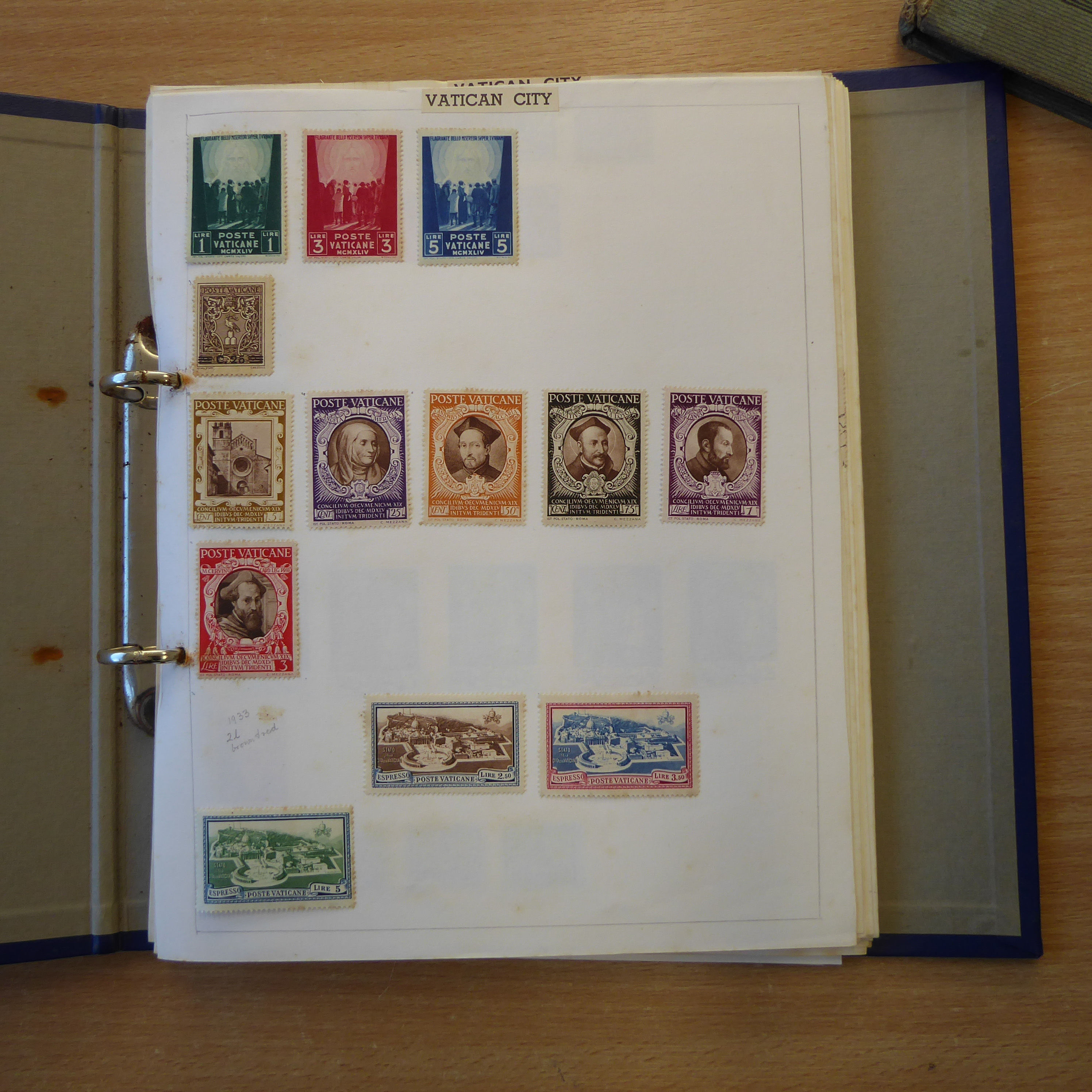 Thirteen albums of world stamps, early to modern - Image 90 of 140