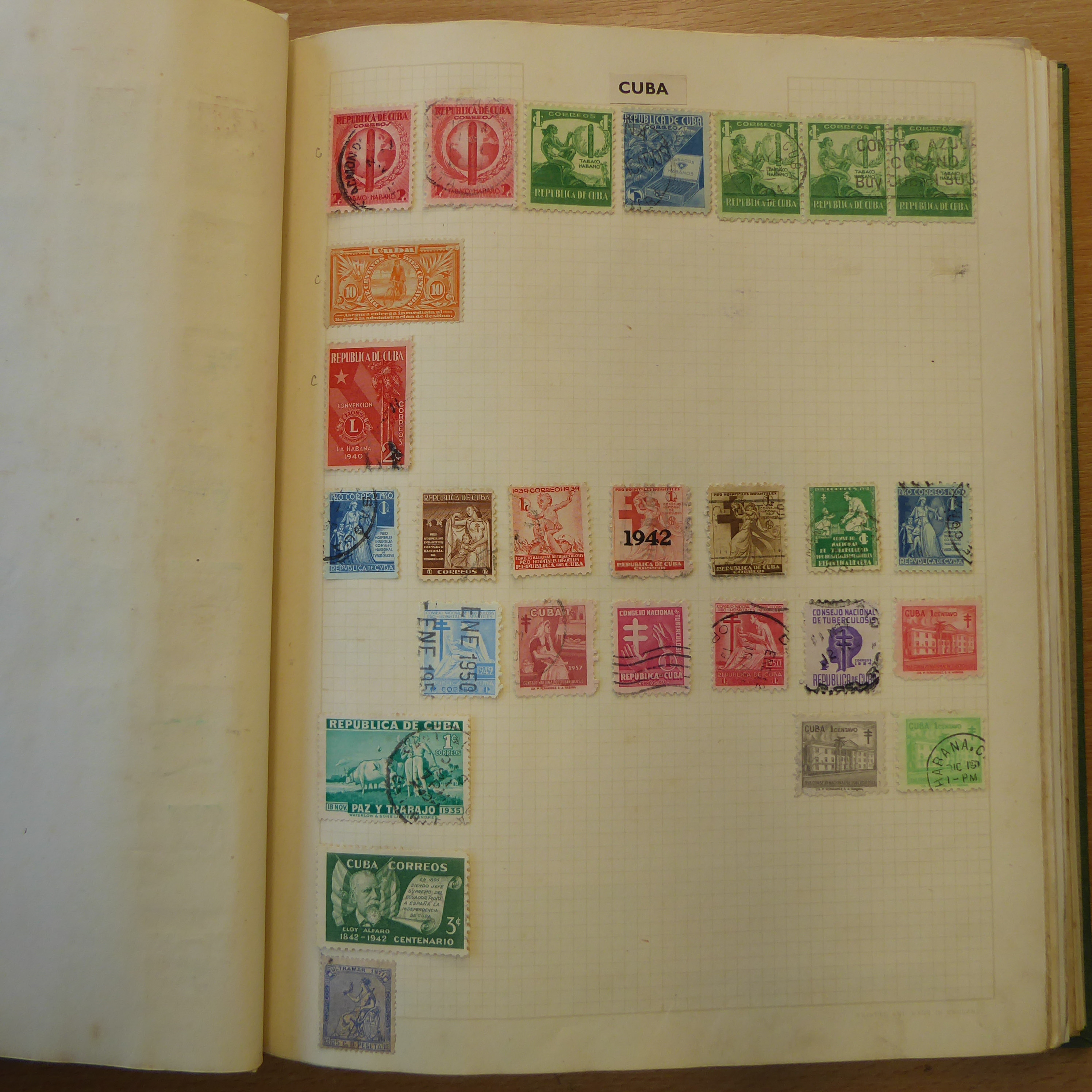 Thirteen albums of world stamps, early to modern - Image 105 of 140