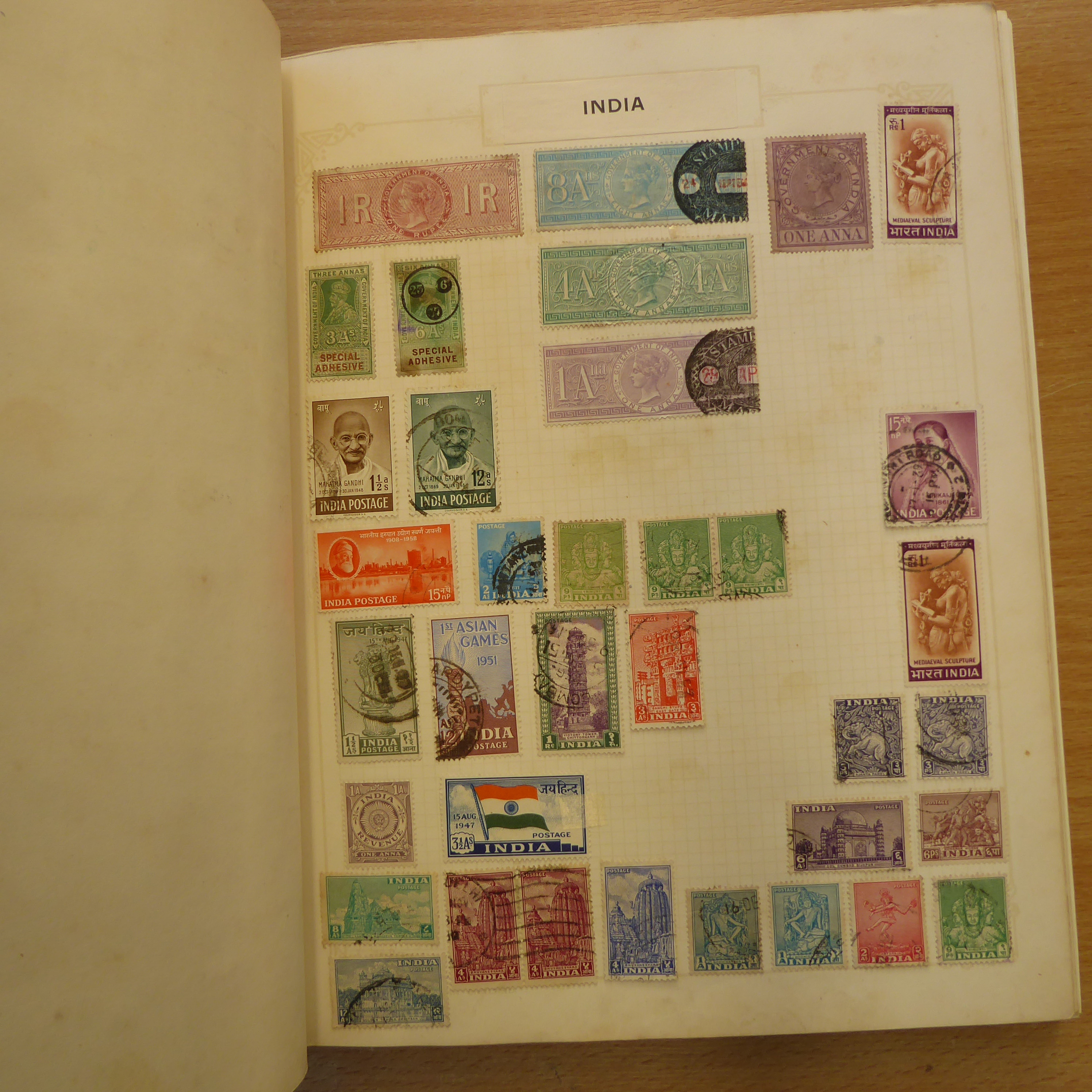 Thirteen albums of world stamps, early to modern - Image 127 of 140