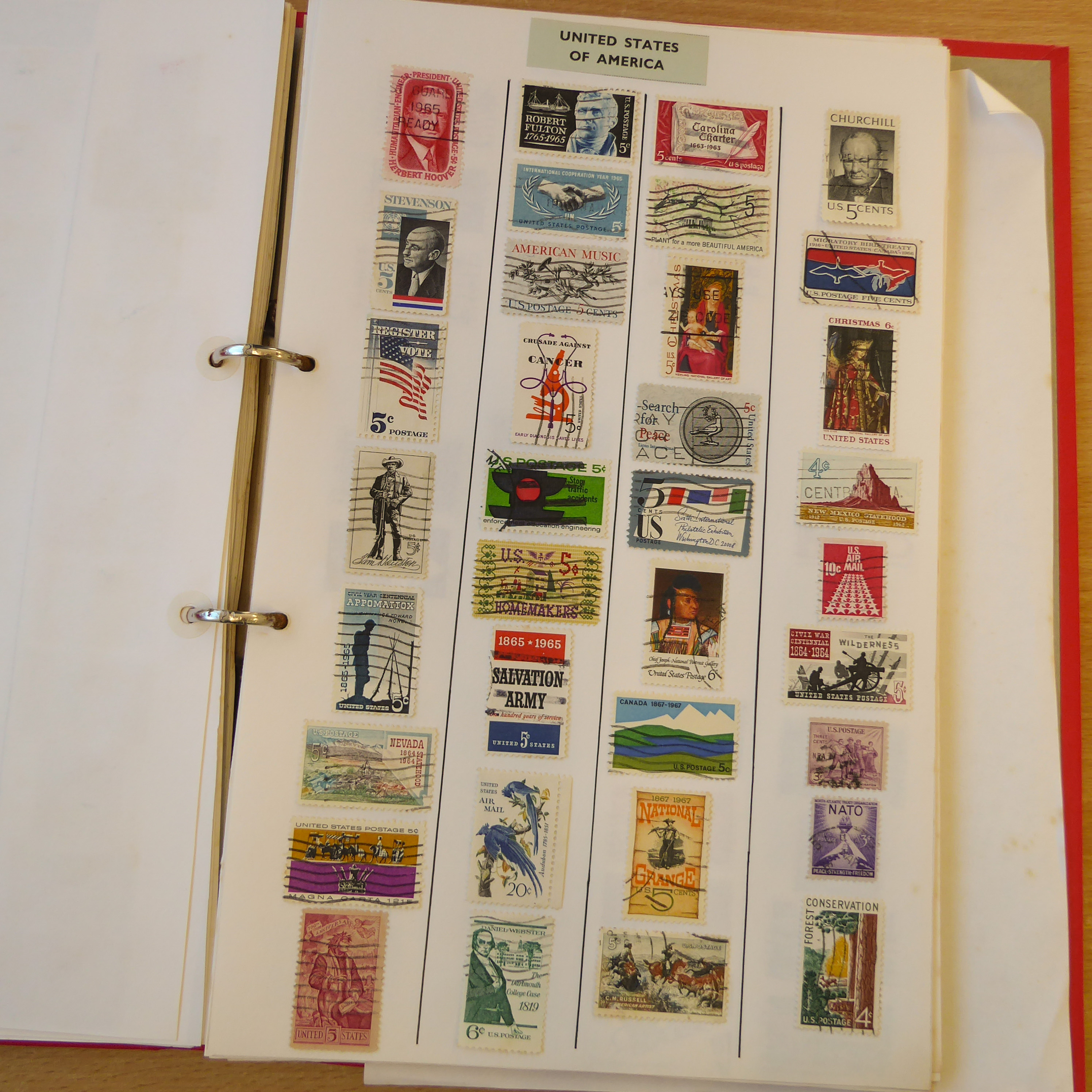 Twelve albums of world stamps - Image 38 of 50