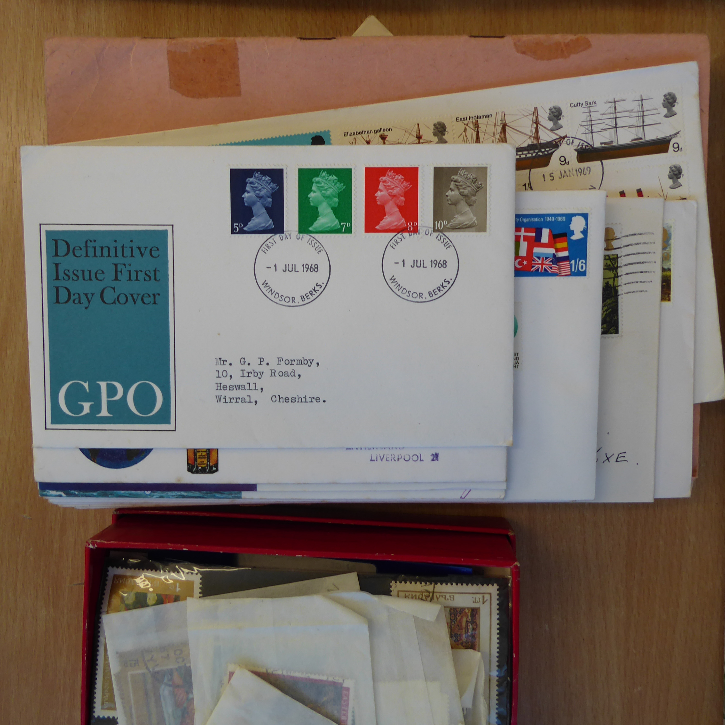Two boxes of loose stamps in packets and tins, plus First Day Covers etc. - Image 5 of 16