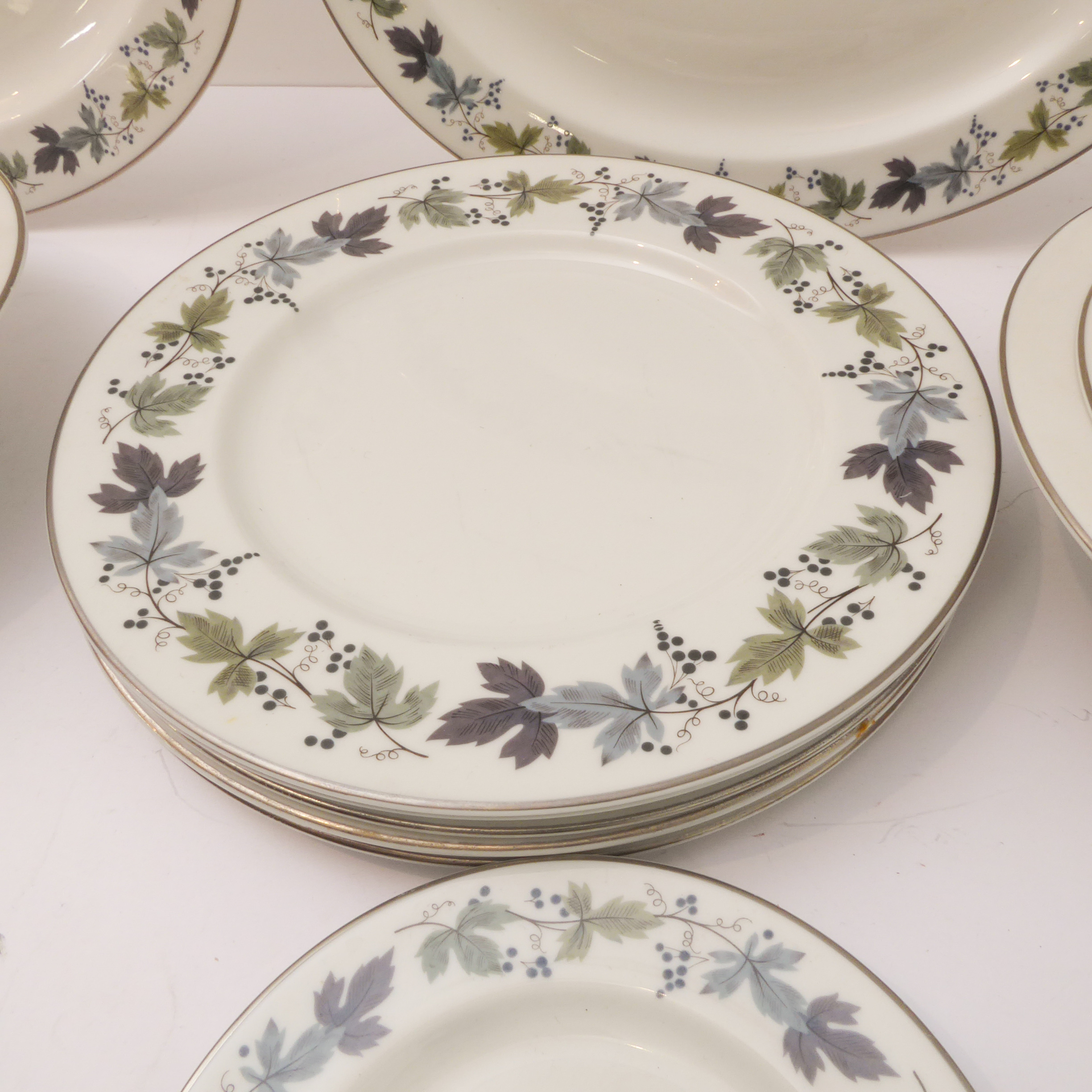 A Royal Doulton fine bone china part dinner service in the Burgundy pattern (T. C. 1001). The pieces - Image 3 of 8