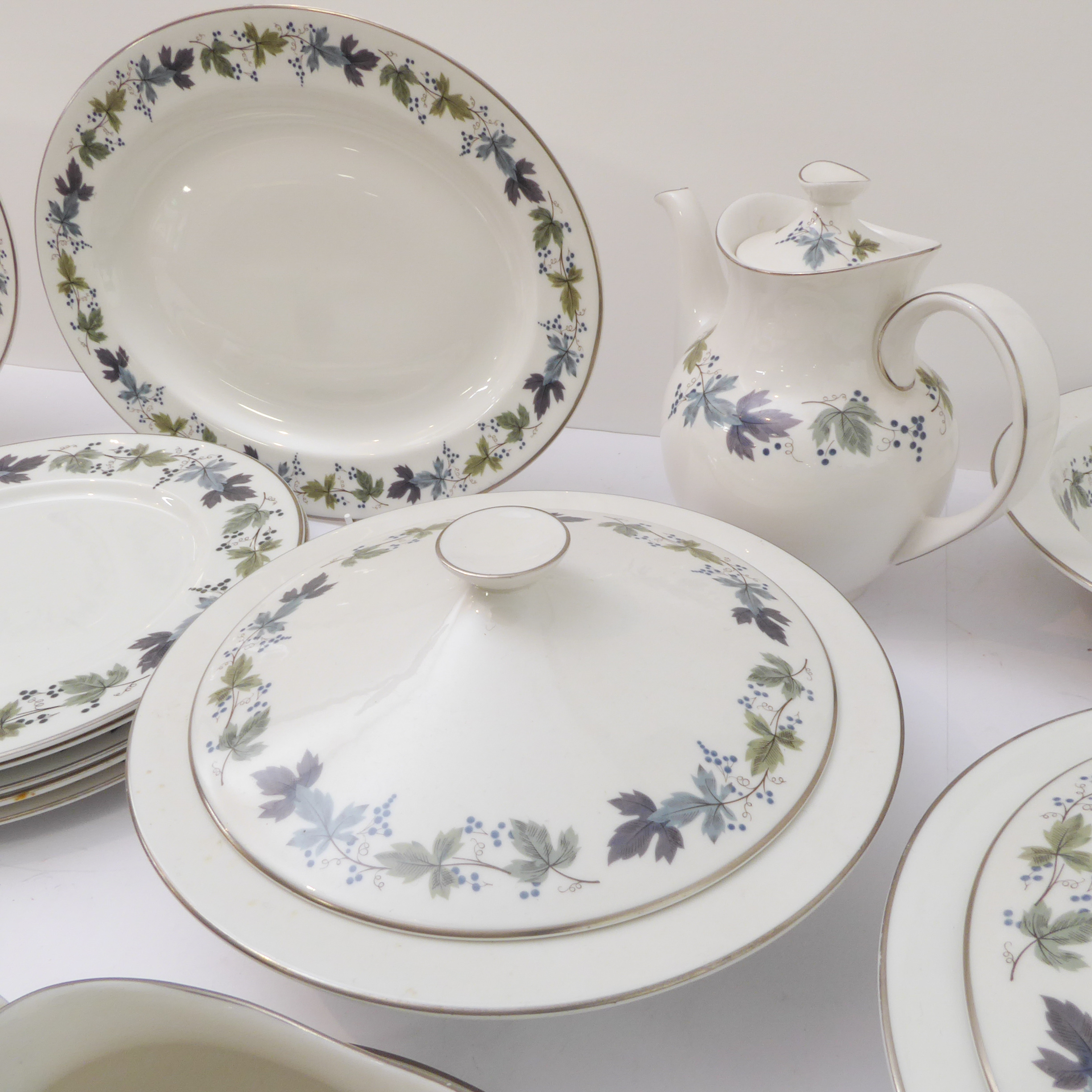 A Royal Doulton fine bone china part dinner service in the Burgundy pattern (T. C. 1001). The pieces - Image 4 of 8