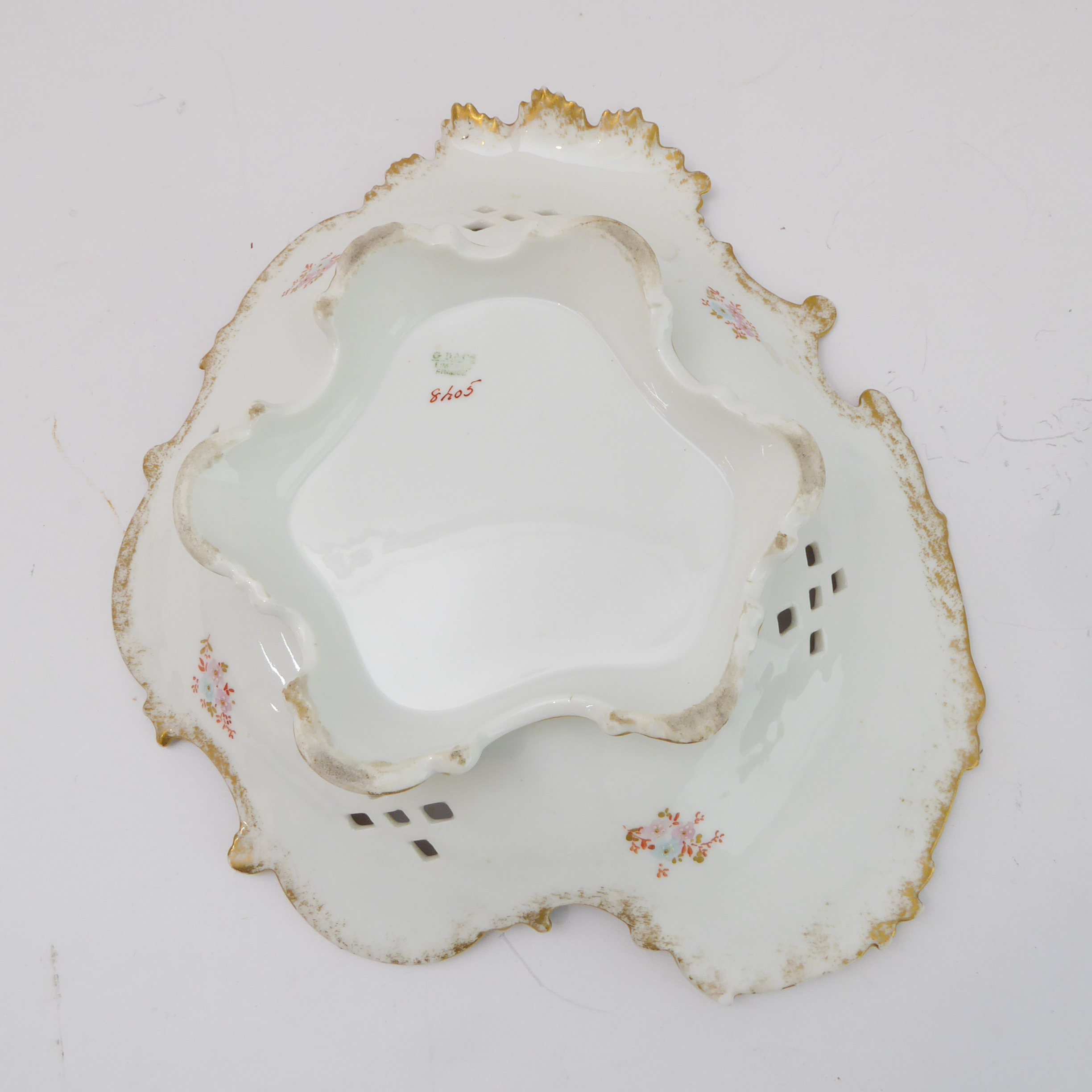 Two 19th century part-services:  1. the part dinner service comprising sixteen 23 cm dinner - Image 15 of 15