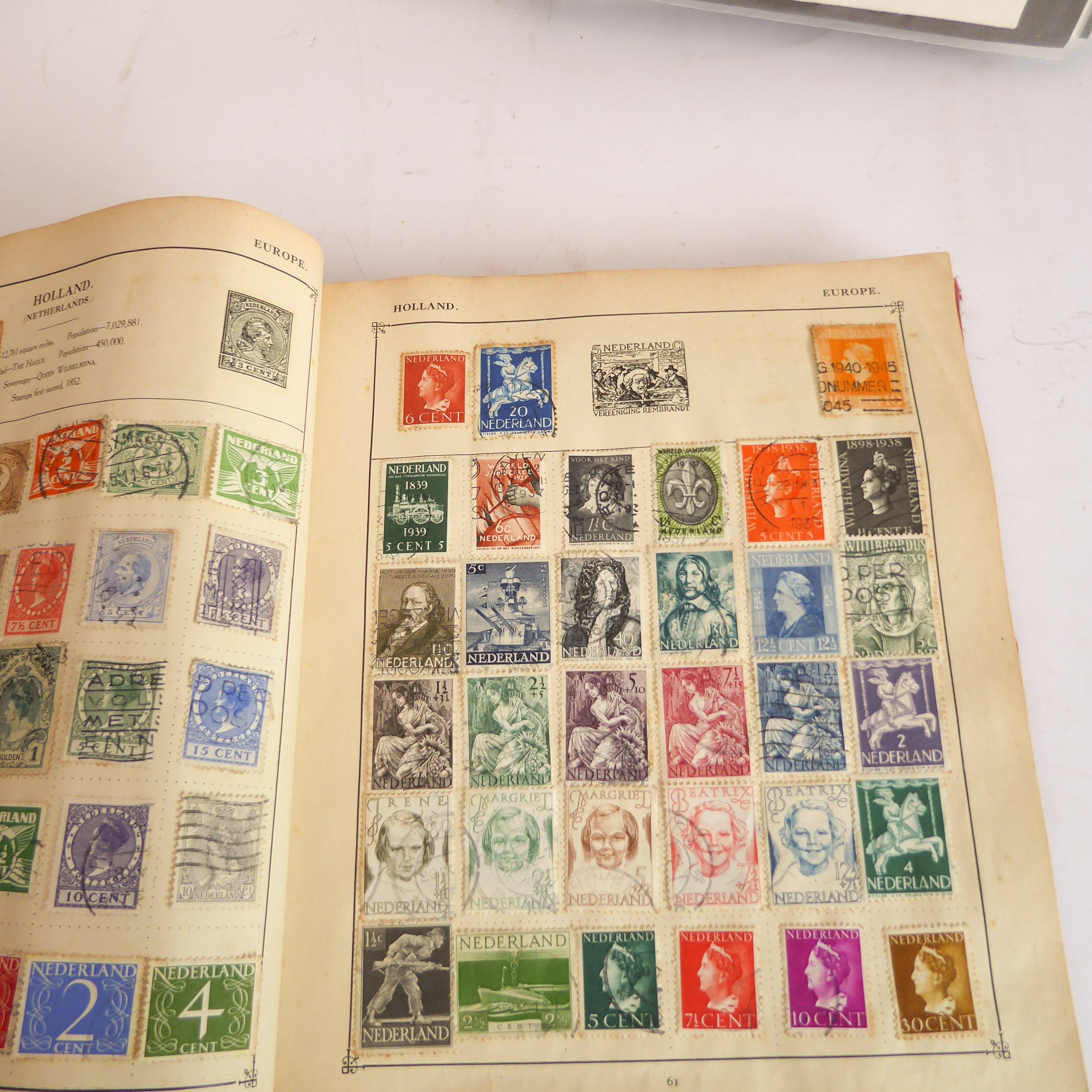 The Strand Stamp Album containing a mixed variety of worldwide stamps mostly late 19th to early 20th - Image 10 of 16