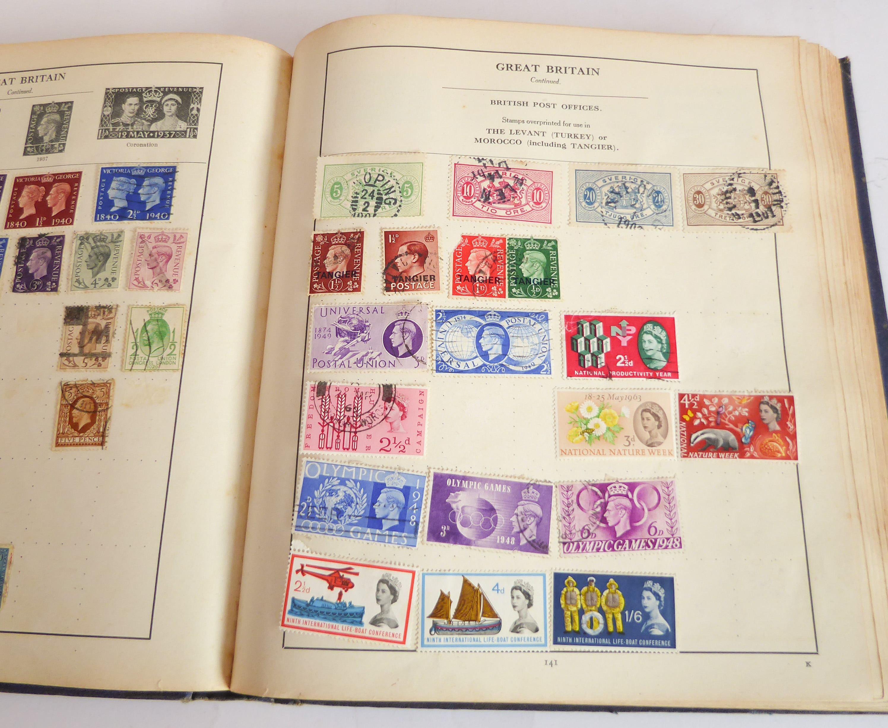The Strand Stamp Album containing a mixed variety of worldwide stamps mostly late 19th to early 20th - Image 12 of 16