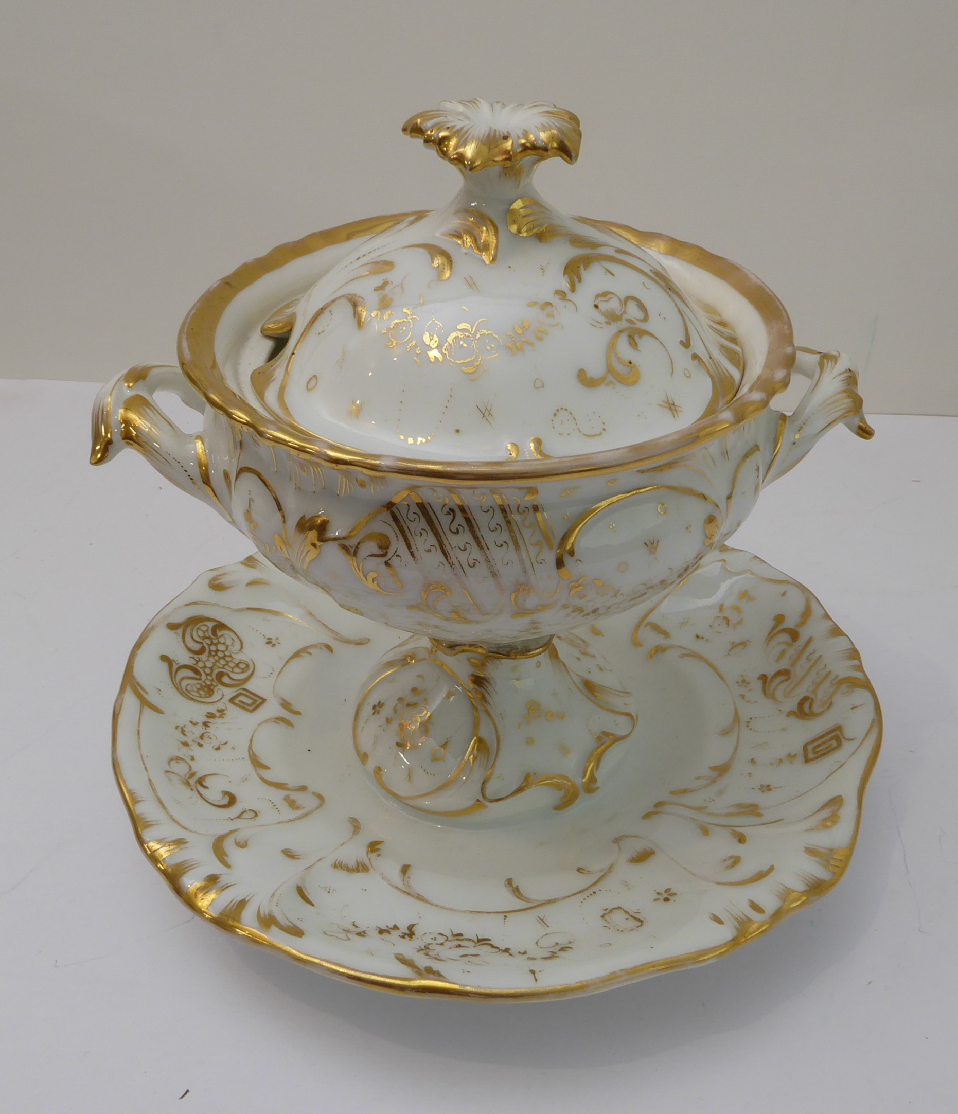 Two 19th century part-services:  1. the part dinner service comprising sixteen 23 cm dinner - Image 4 of 15