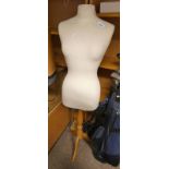 SHOP MANNEQUIN ON STAND