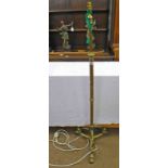 BRASS STANDARD LAMP WITH 3 SPREADING SUPPORTS