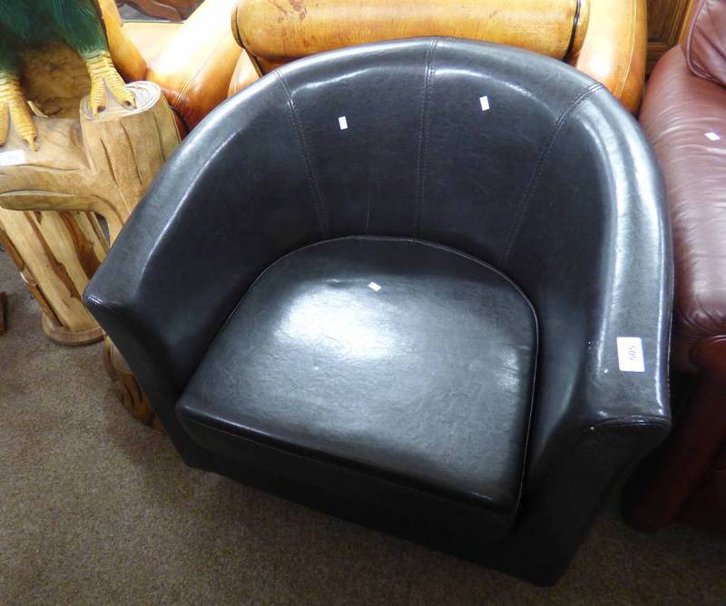 BLACK LEATHER TUB CHAIR