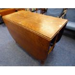 19TH CENTURY OAK GATE LEG TABLE ON TURNED SUPPORTS,