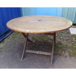 CIRCULAR WOODEN GARDEN TABLE