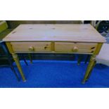 PINE SIDE TABLE OF 2 DRAWERS ON TURNED SUPPORTS LENGTH 98 CM