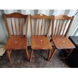 SET OF 3 MAHOGANY CHAIRS ON TURNED SUPPORTS